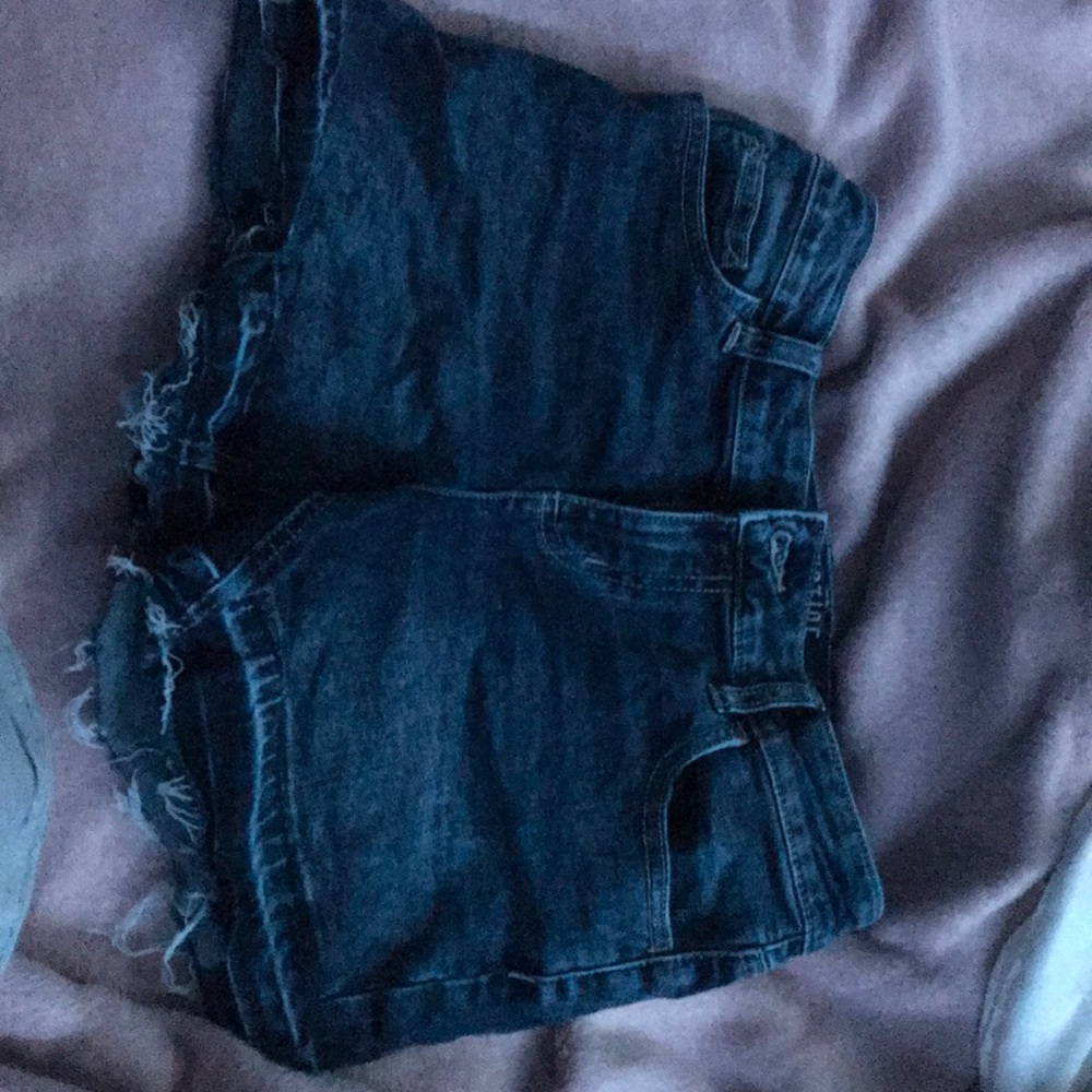 - Jean shorts